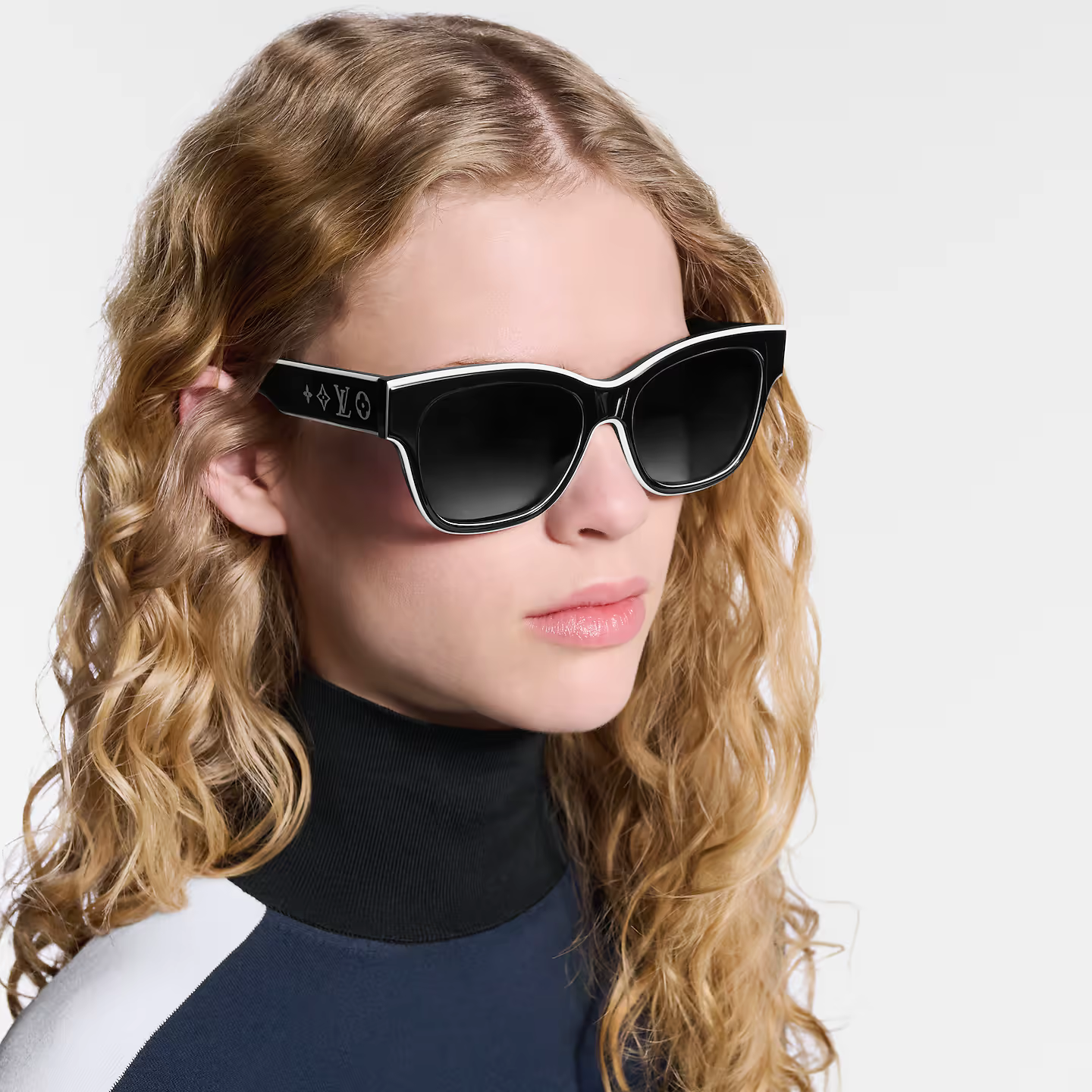 Louis Vuitton Z2645U LV Line Square Sunglasses