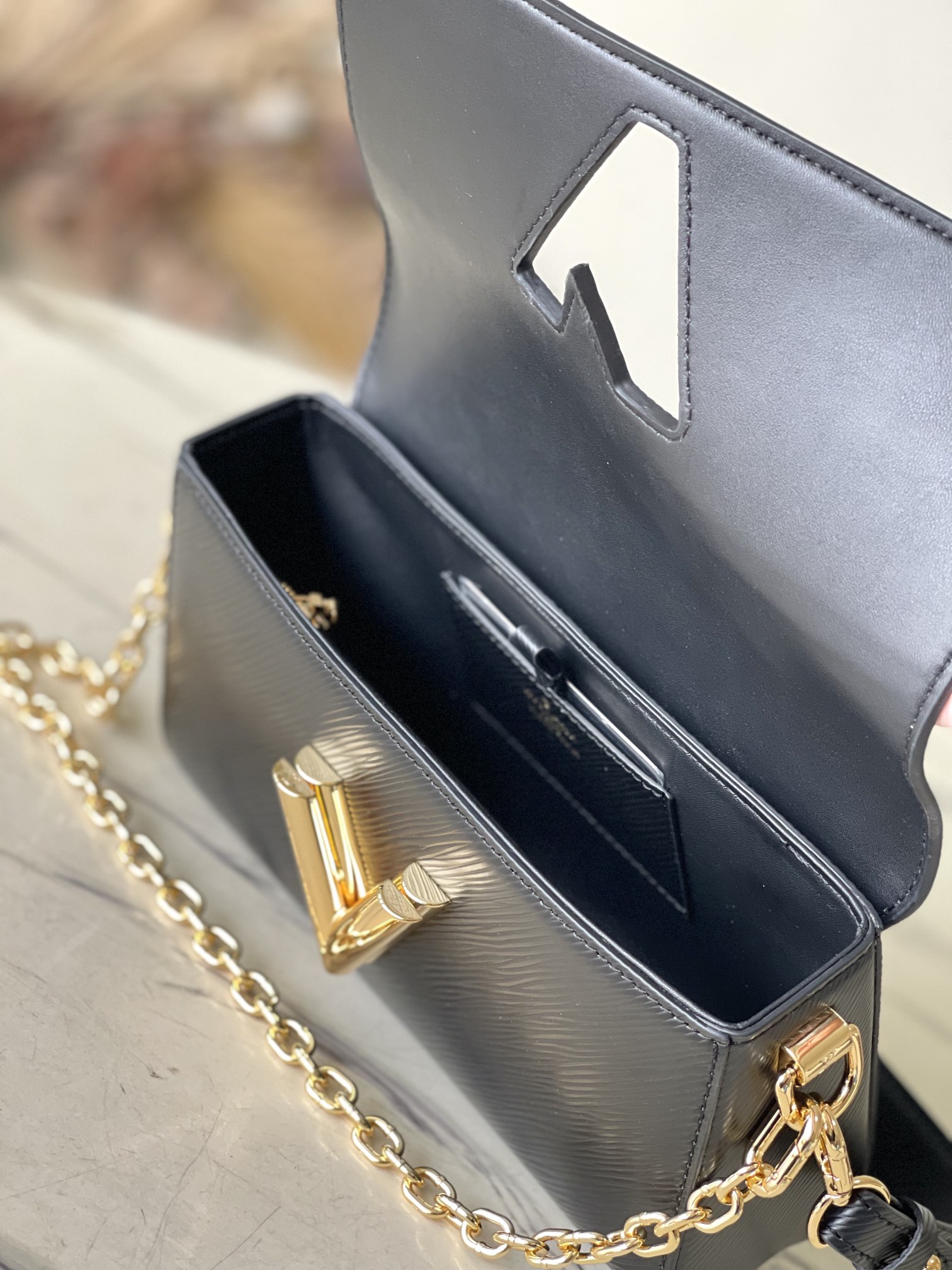 Louis Vuitton Black M24549 Twist West