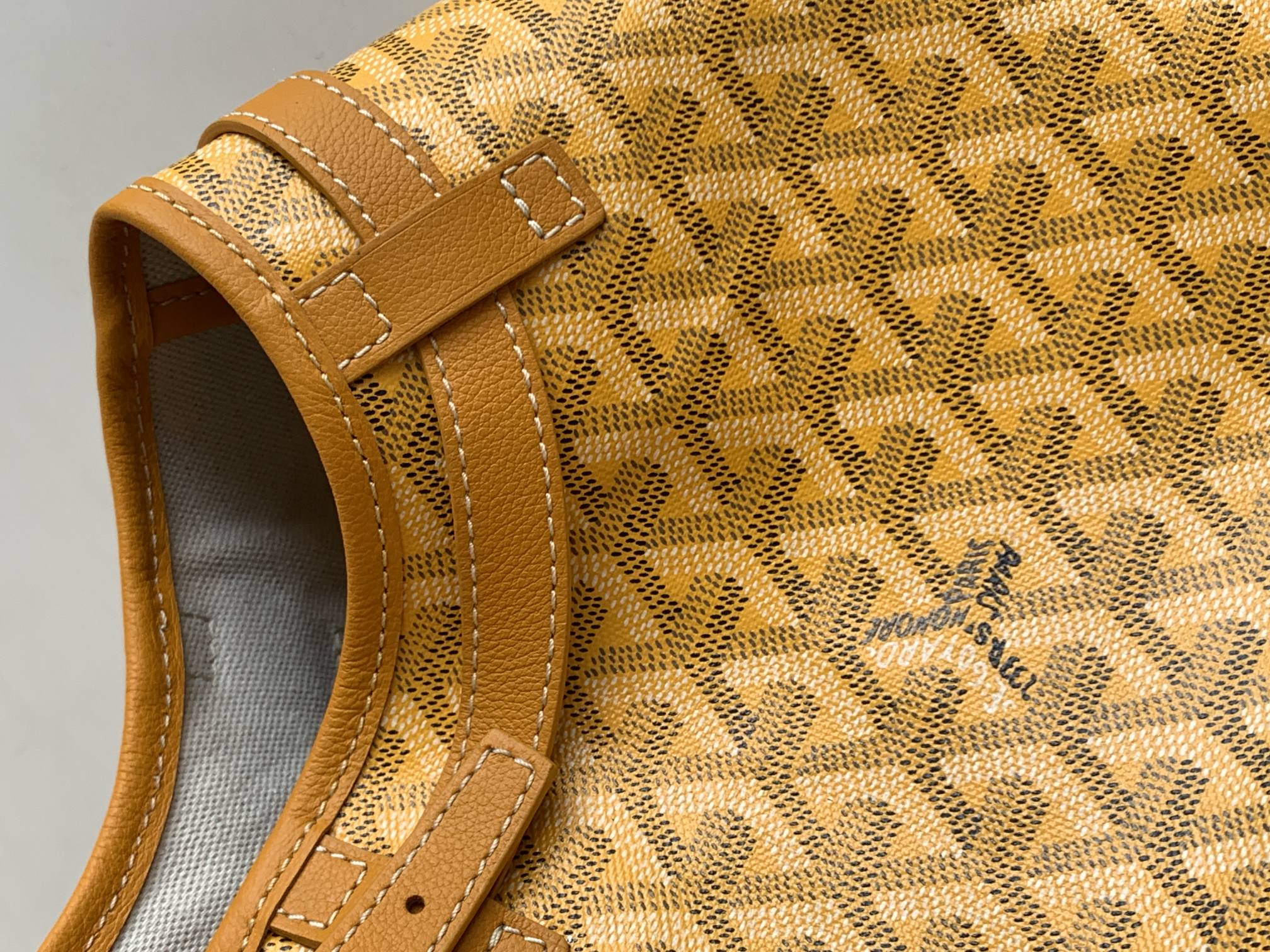 Goyard-Chien Gris Pet Carrier