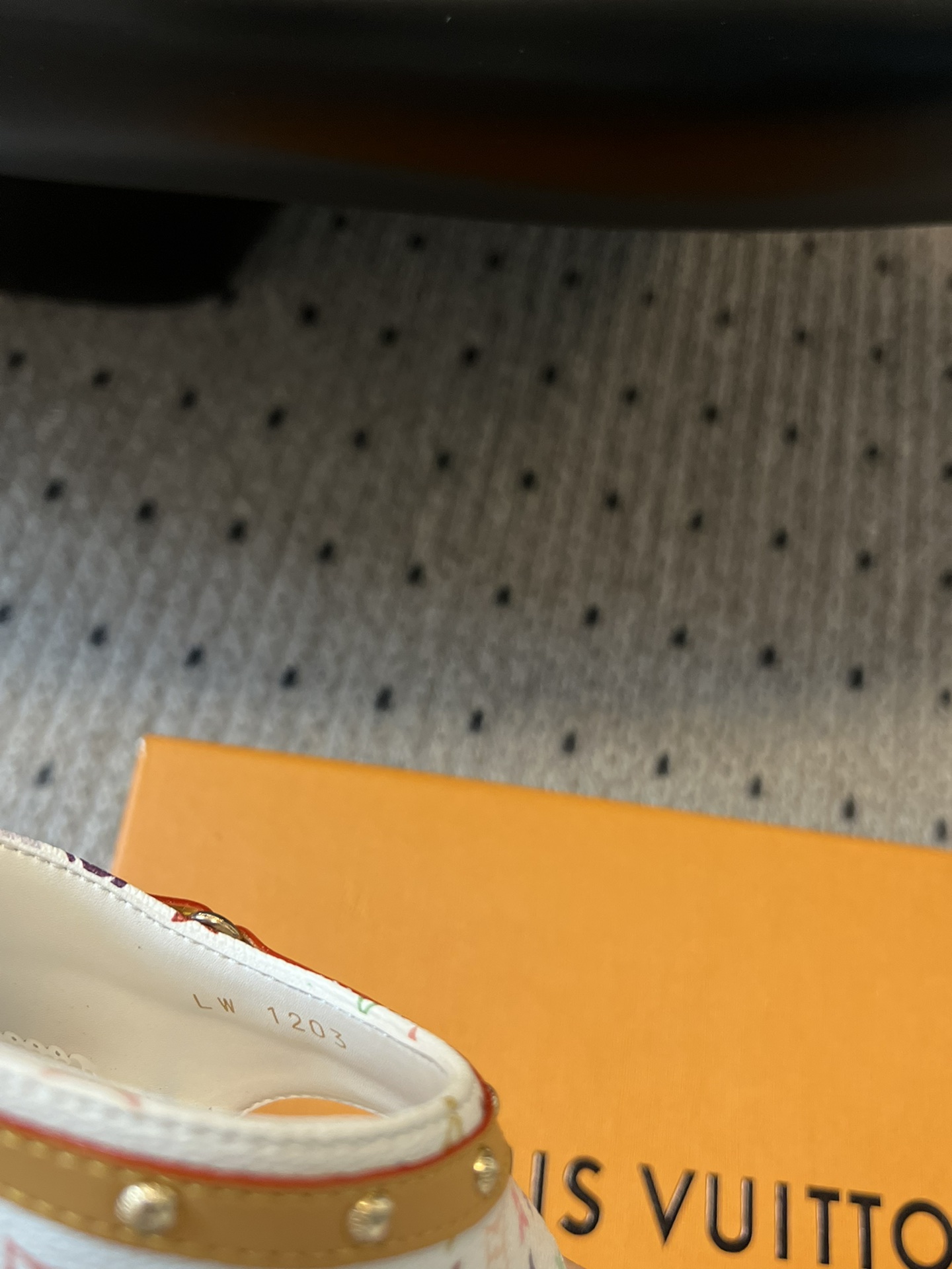 LV Spring and Summer New Flat Sandals