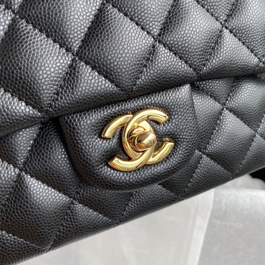 Chanel Classic Flap Bag-black