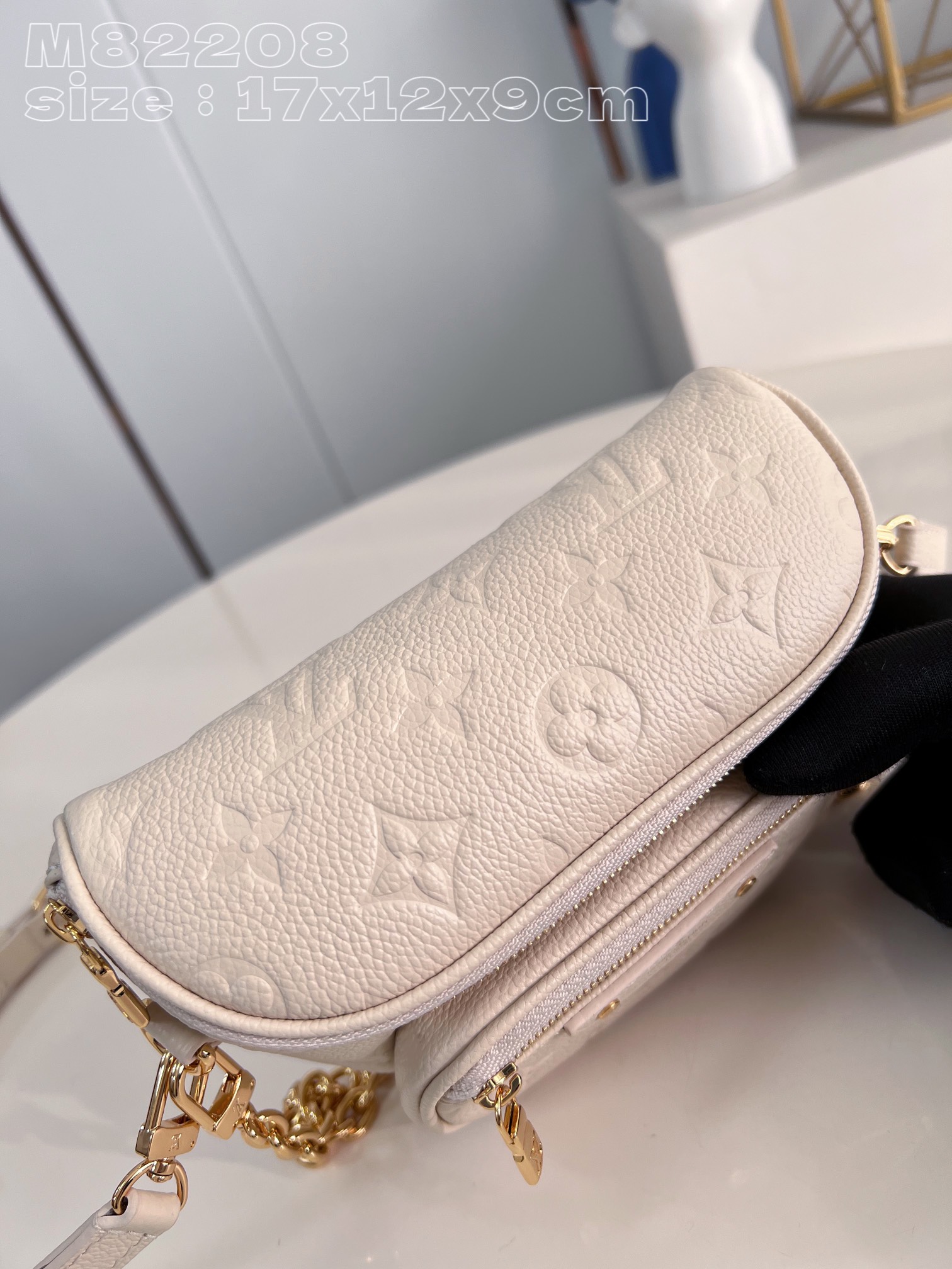 Louis Vuitton M83275 Mini Bumbag