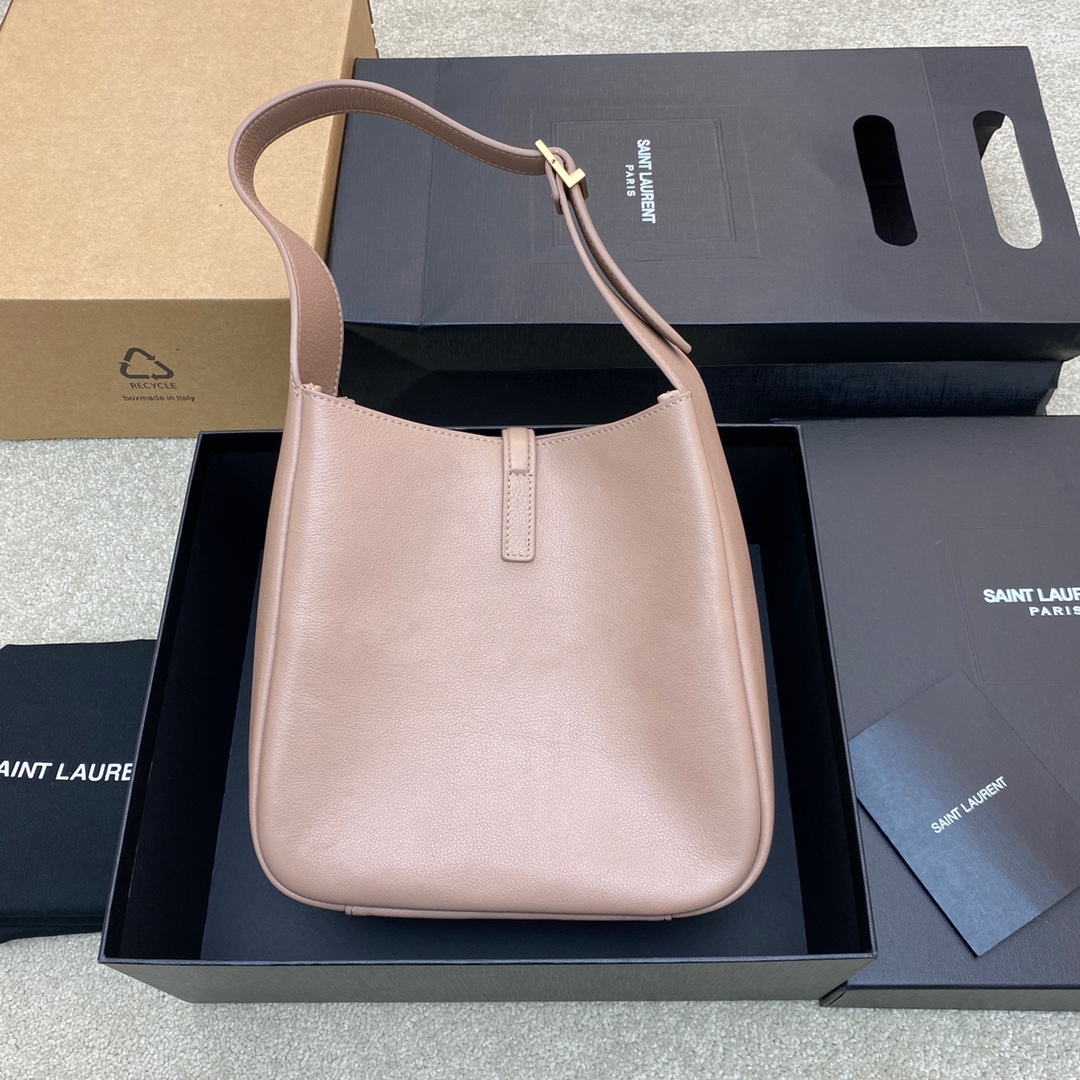 SAINT LAURENT ROSE Hobo in Blush Rose