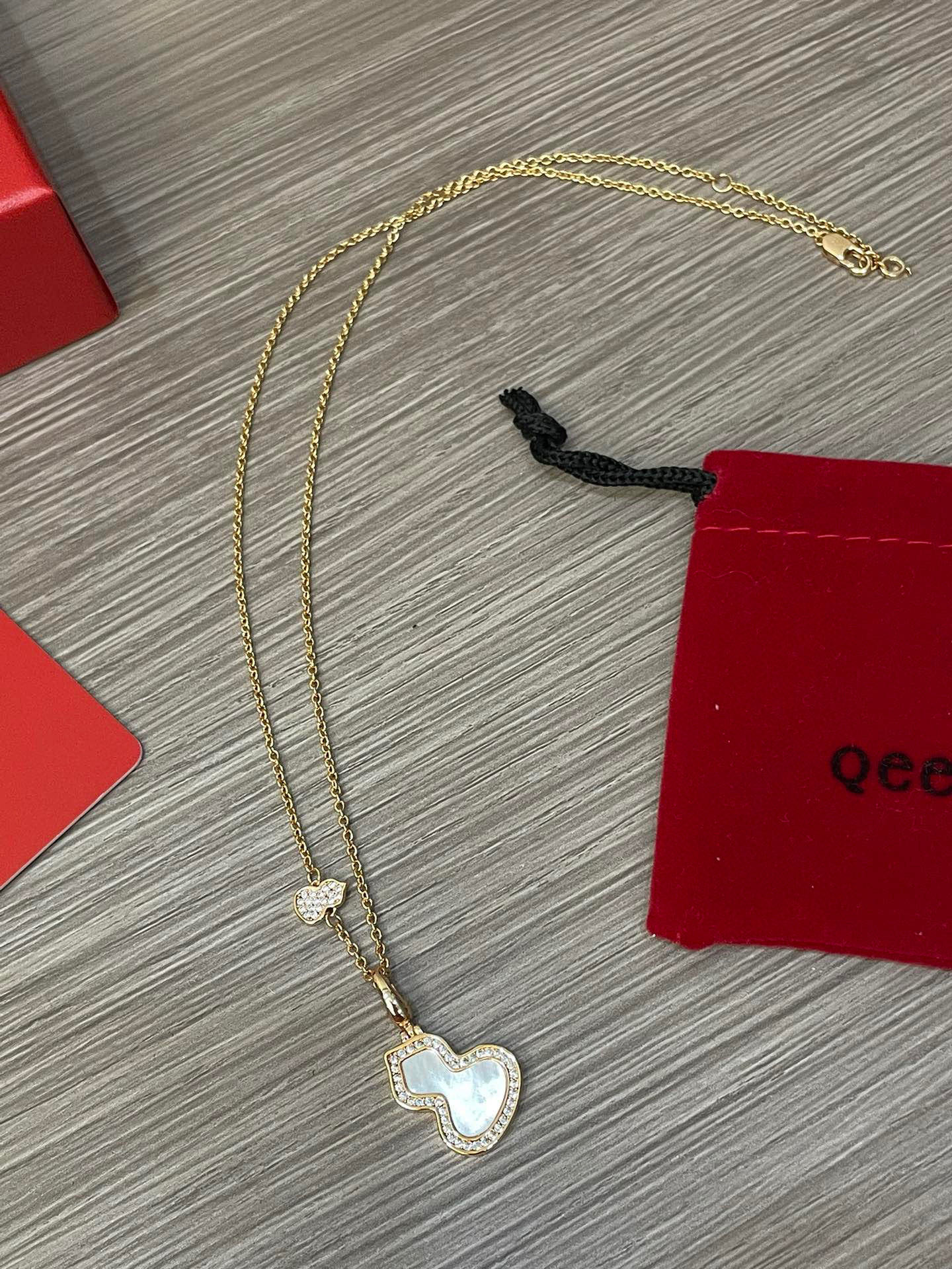 QEELIN Gourd Necklace