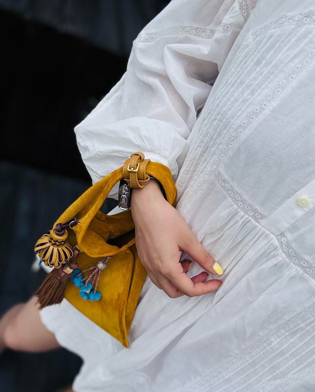 MIUMIU-FROM THE RUNWAY Suede bag with trick