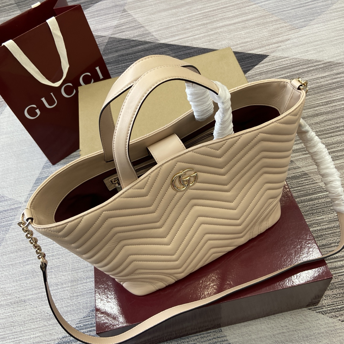 Gucci Betty small tote bag