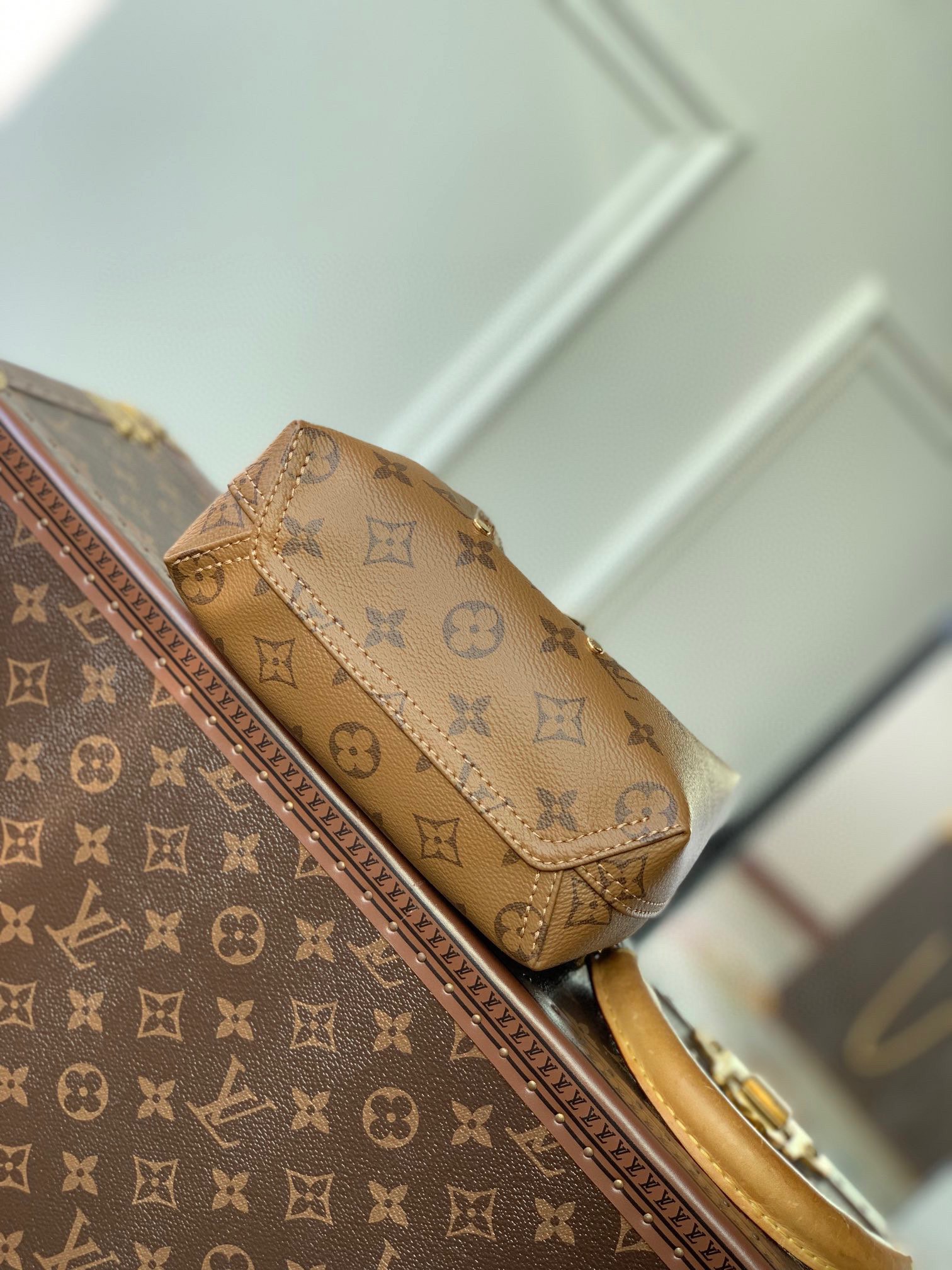 LV M46816 Atlantis BB