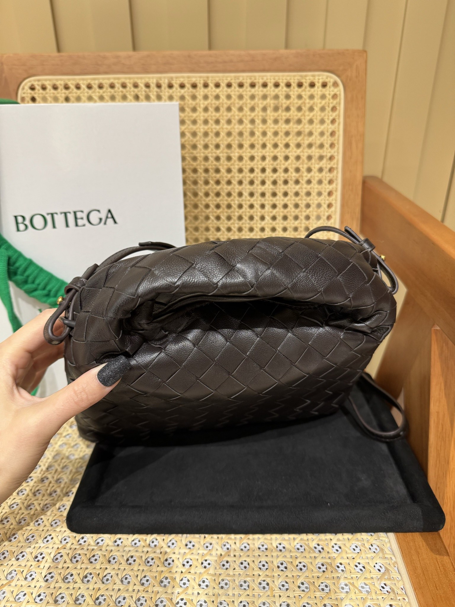 mini Hop crossbody bag Chocolate brown