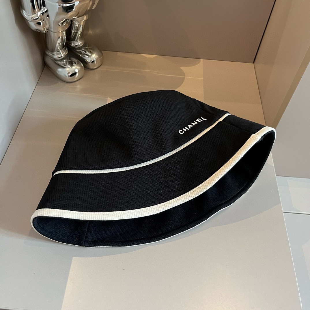 Chanel new bucket hat-Black