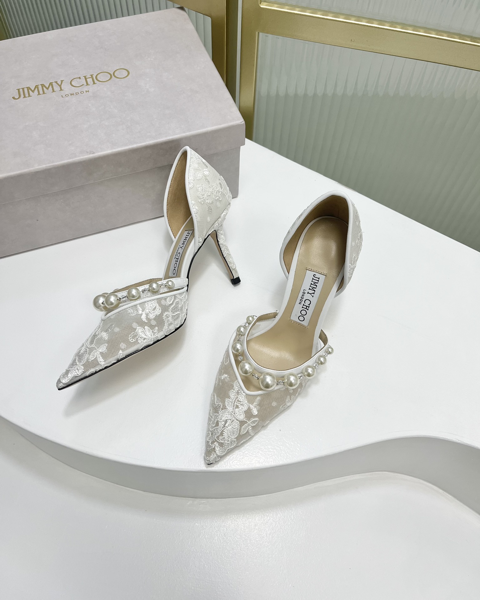 Jimmy choo new pointed toe lace shoes-white