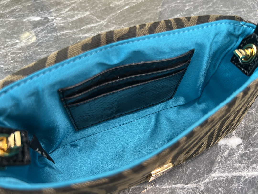 FENDI-1997 Edition Baguette