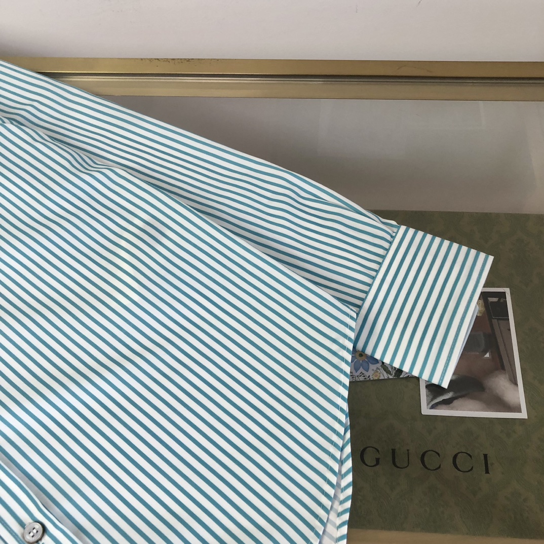 1AHVXJ New Monogram Striped Shirt