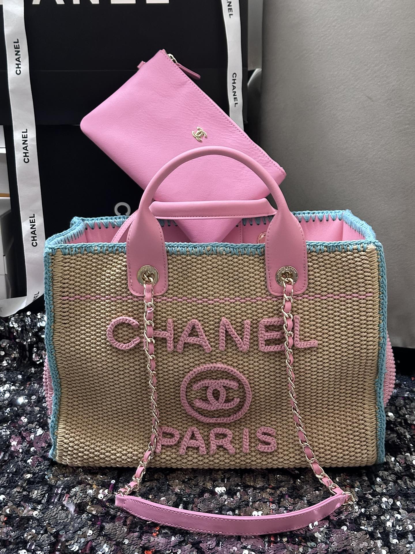 Chanel 24s woven beach bag-pink