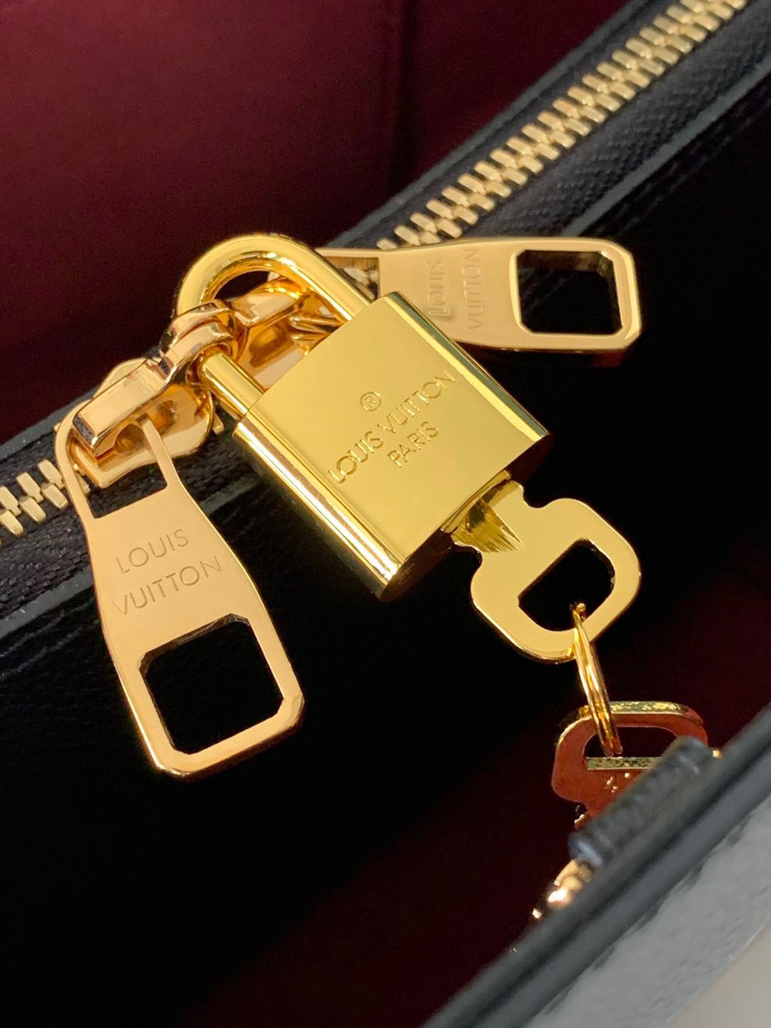 LV Neverfull MM Monogram M41053 M41048