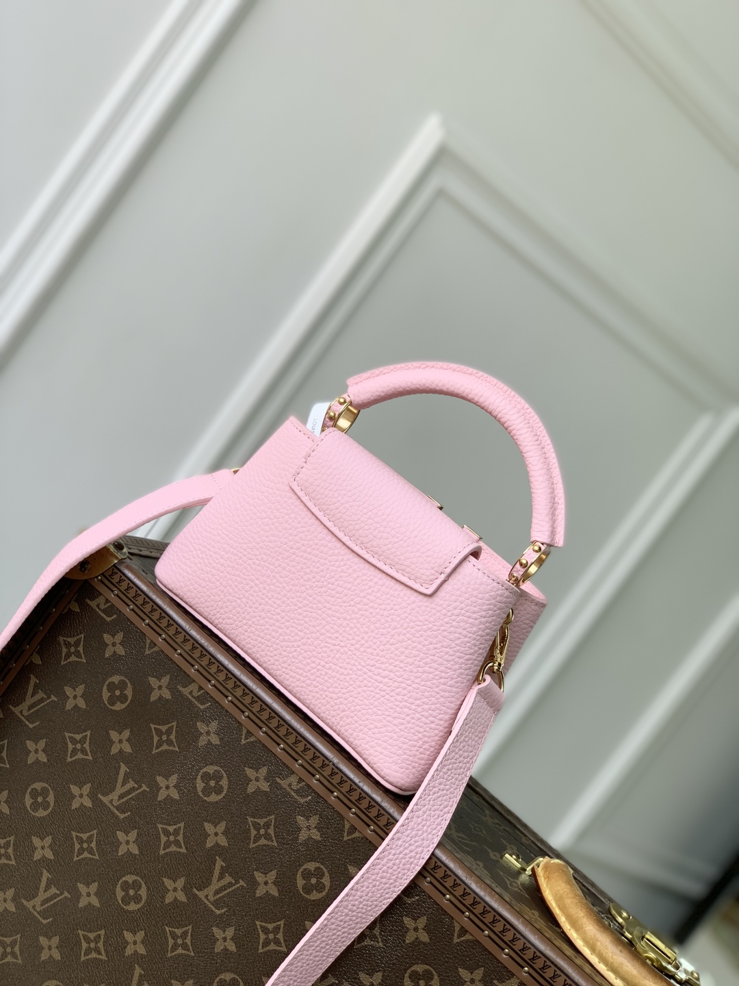 LV-M24740 Capucines Mini Bag – Pink