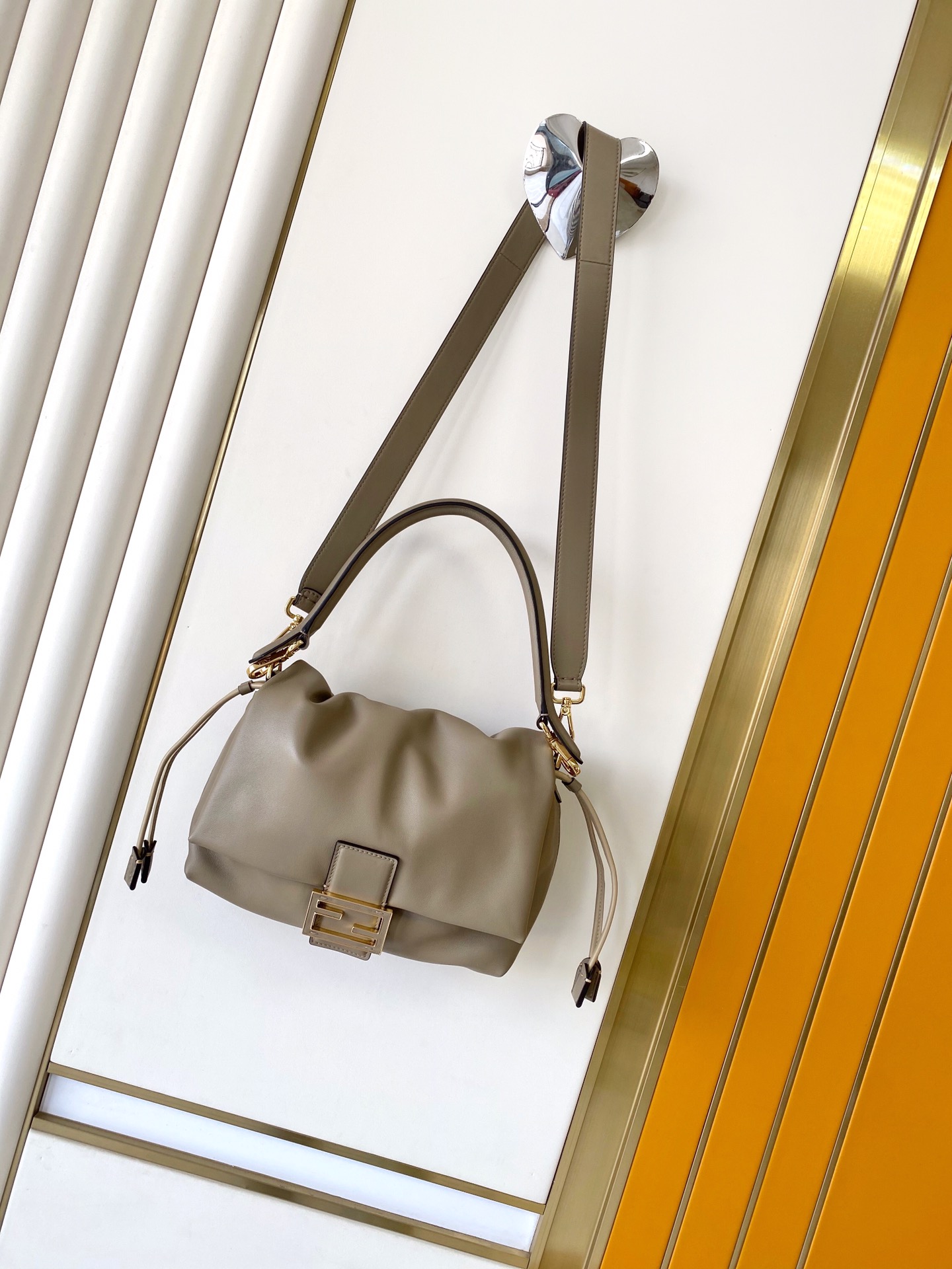 FENDI-Mamma Baguette Medium