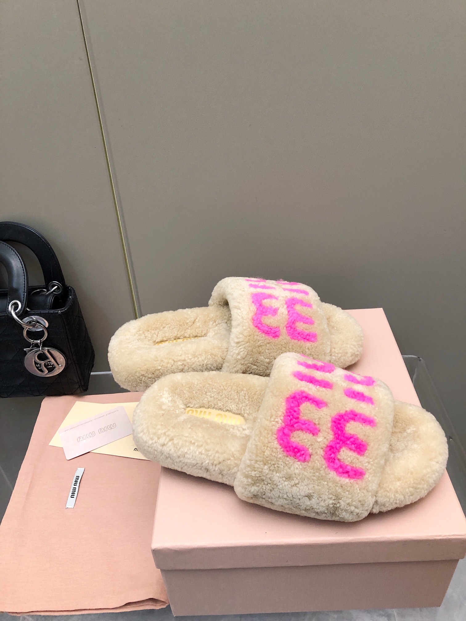 Miu Miu New Color Wool Slippers