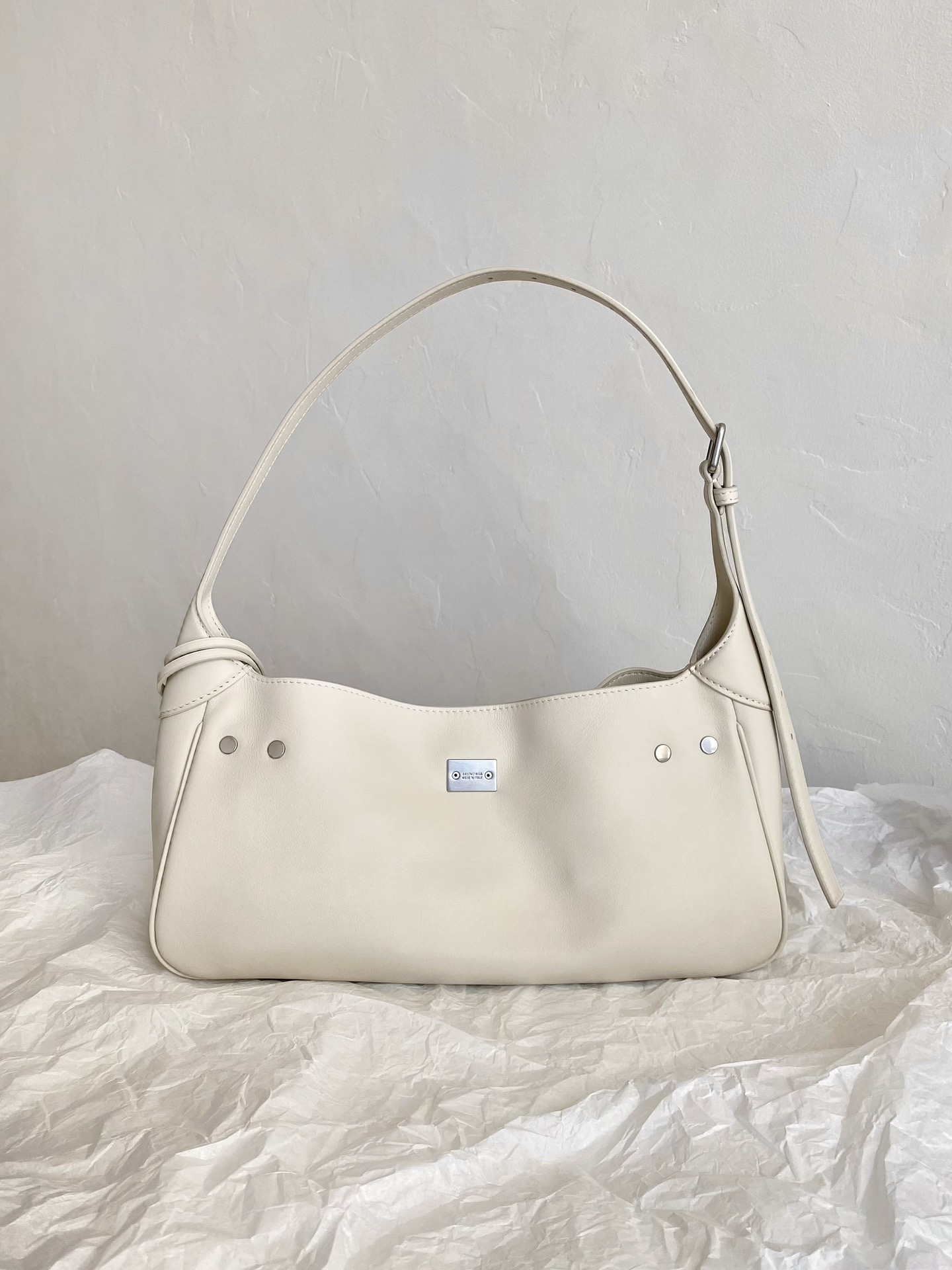 Balenciaga Bel Air-White