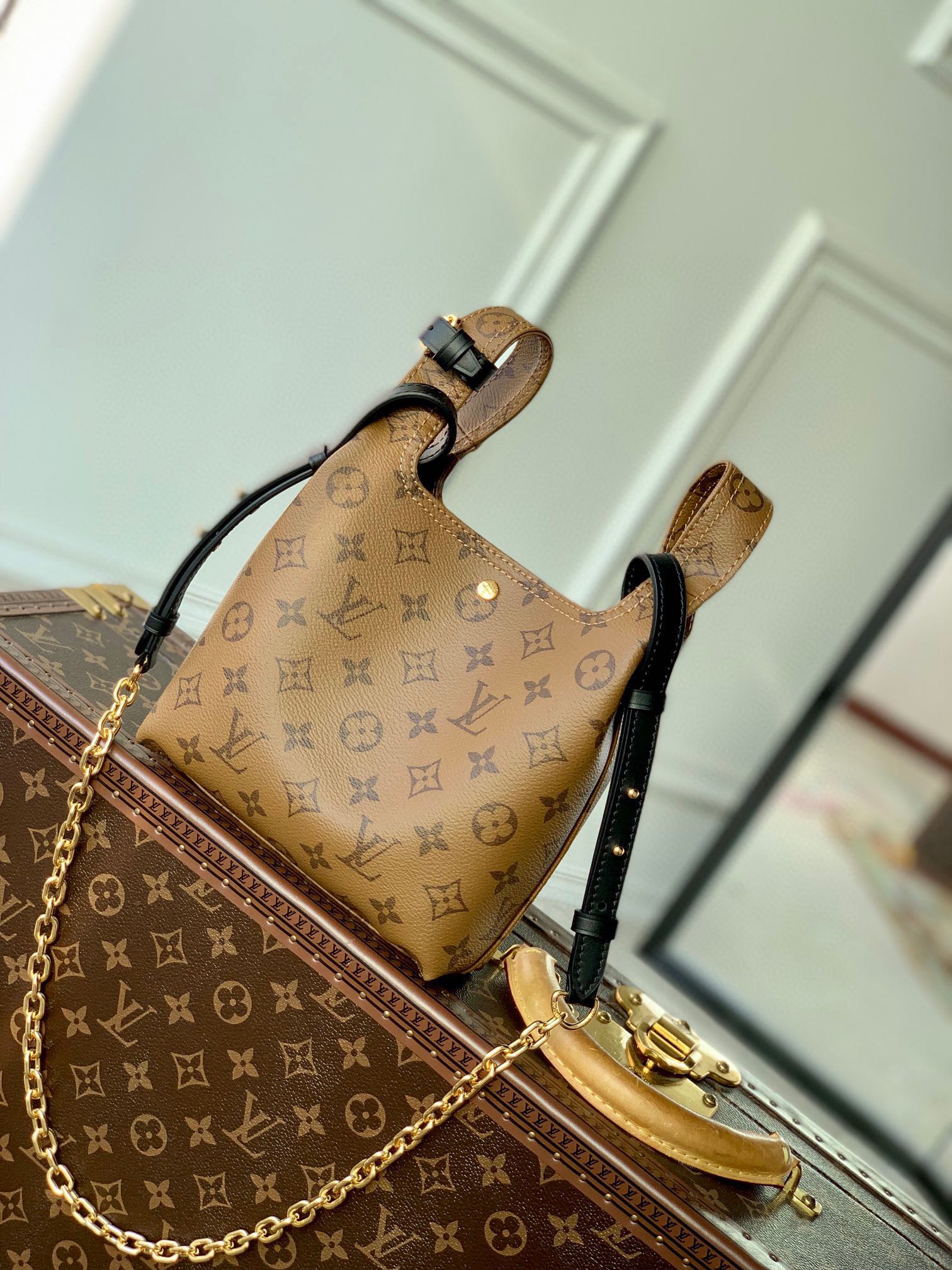 LV M46816 Atlantis BB