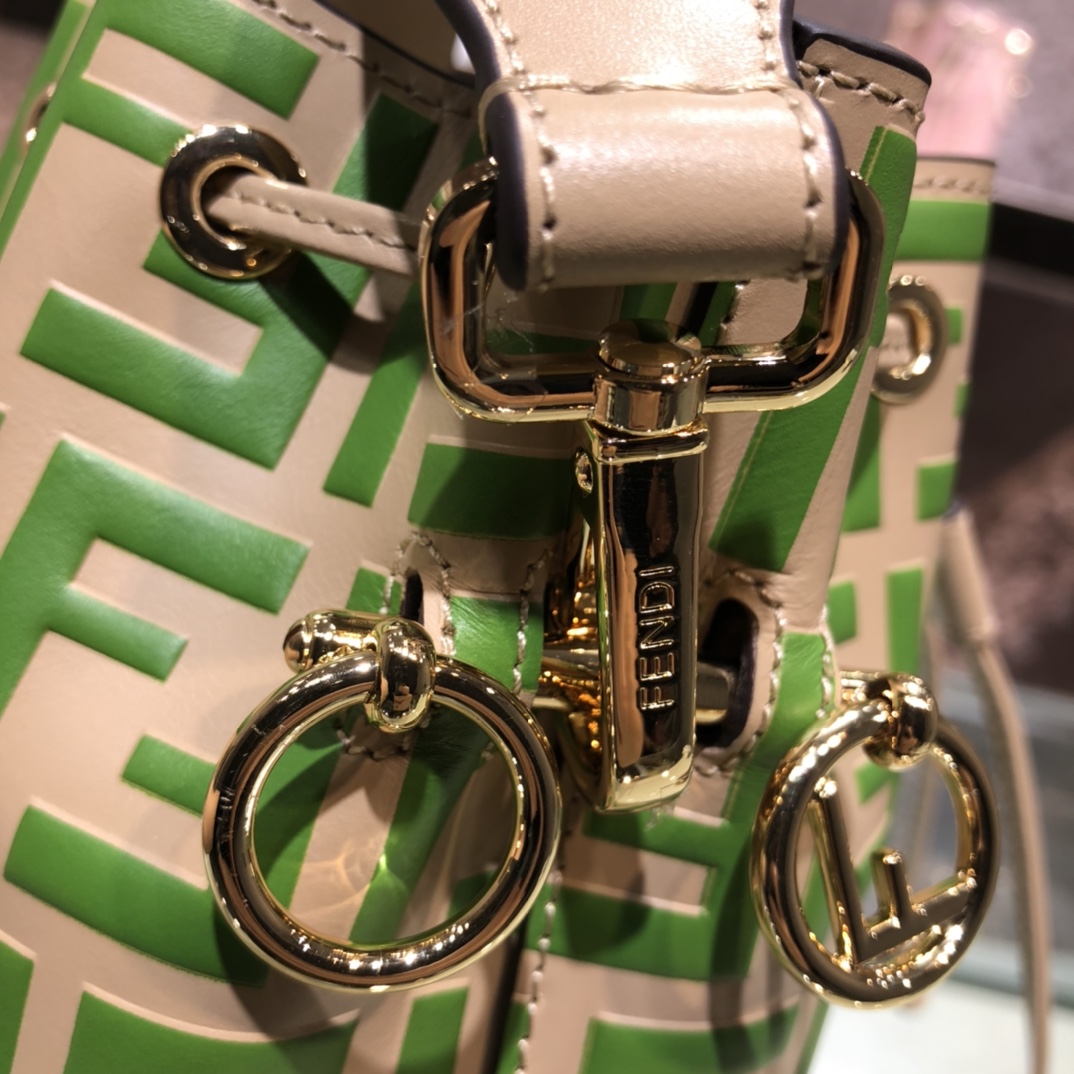 FENDI-Calfskin FF Logo Bucket Bag-Beige