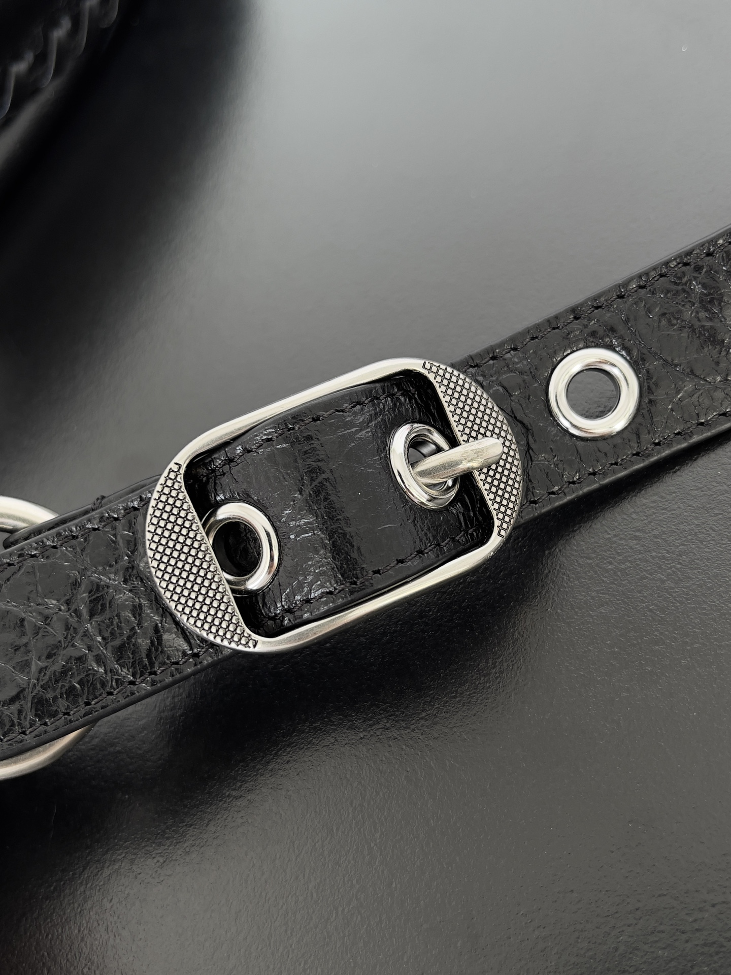 BALENCIAGA Neo Cargo XL Tote Bag - Black