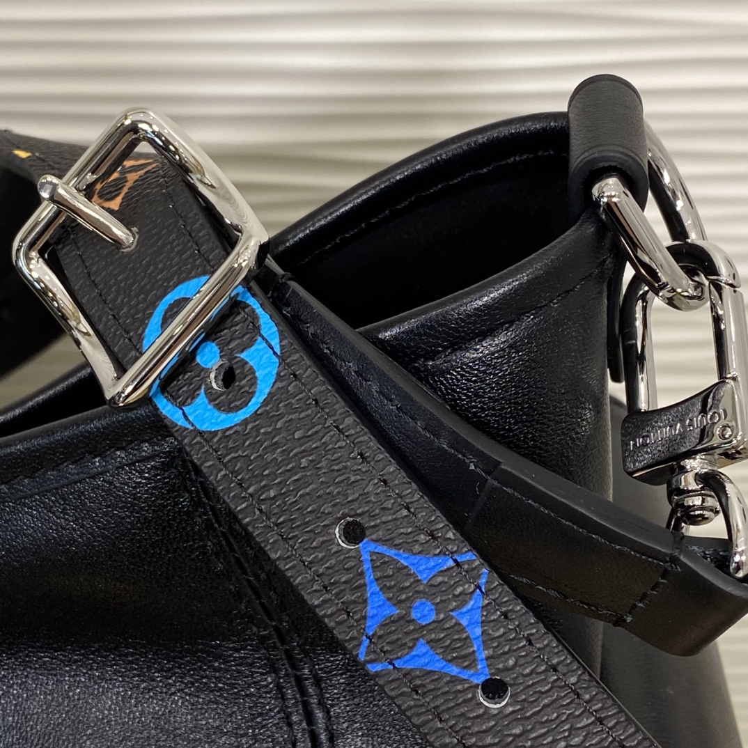 LV-M24861-CarryAll Cargo PM Black