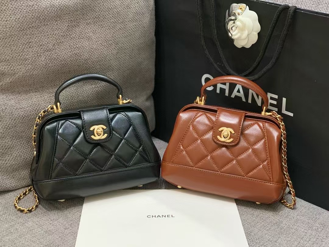 CHANEL Shiny Lambskin Cocodoc Top Handle Bag
