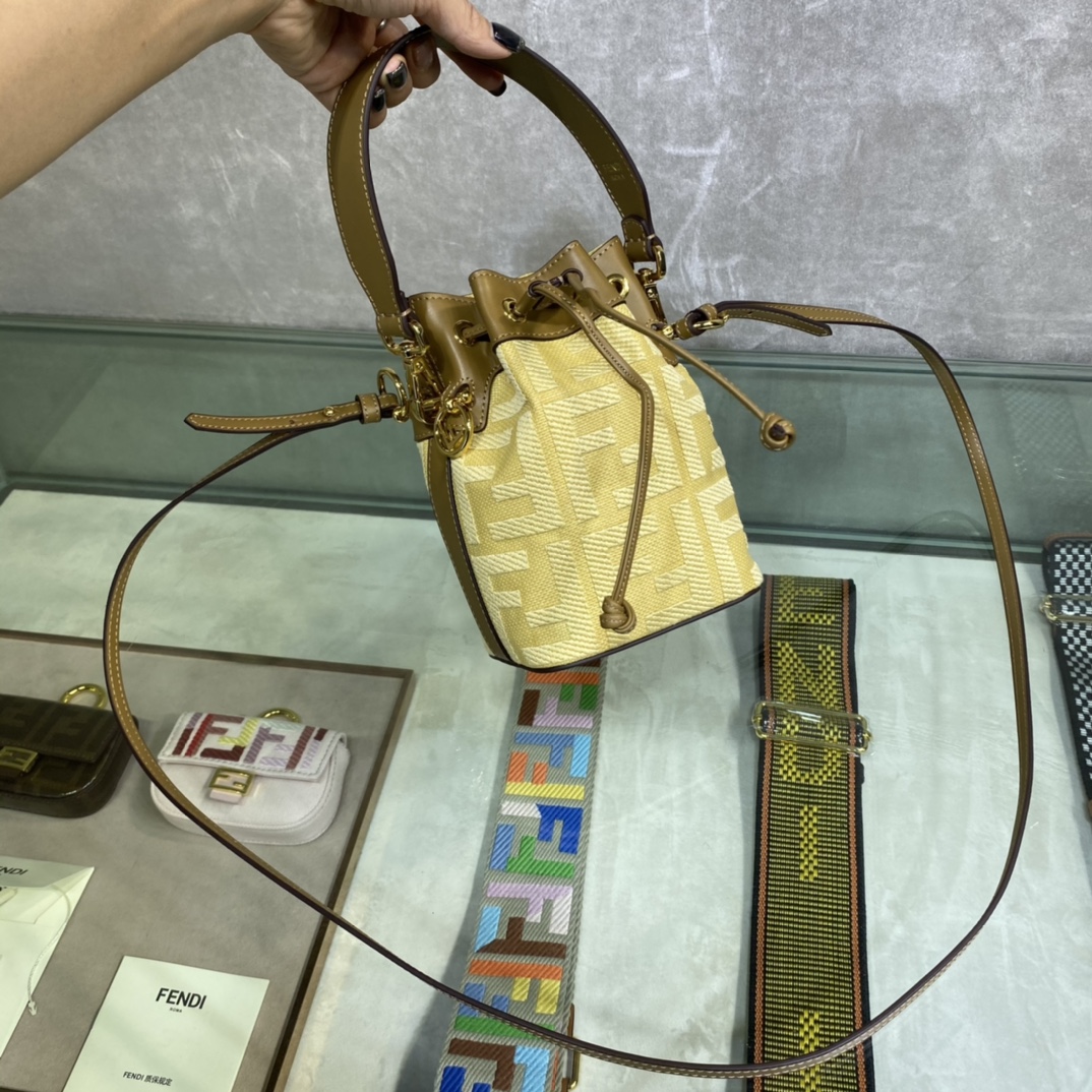 FENDI-Denim FF Logo Embroidered Bucket Bag