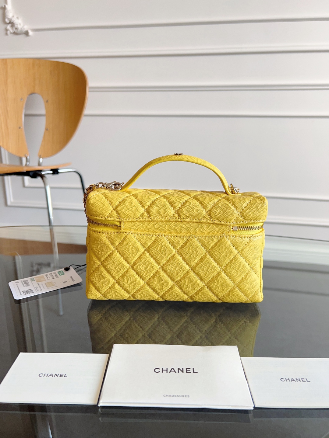 CHANEL=Long Vanity with chain