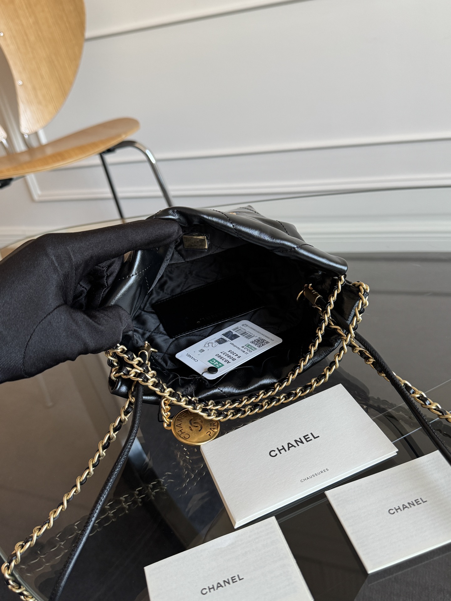 CHANEL 22 Handbag