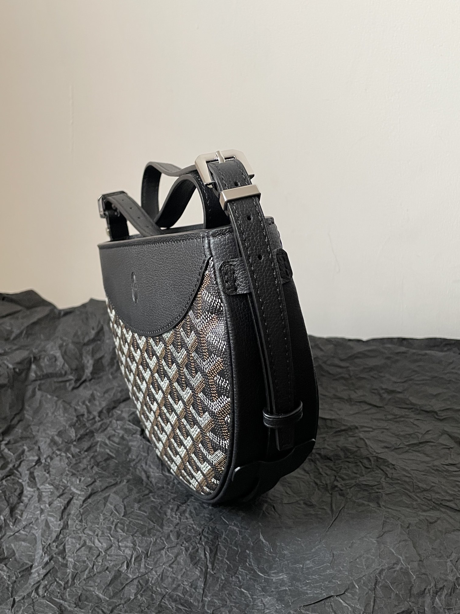 Goyard Hirondelle Bag in Black