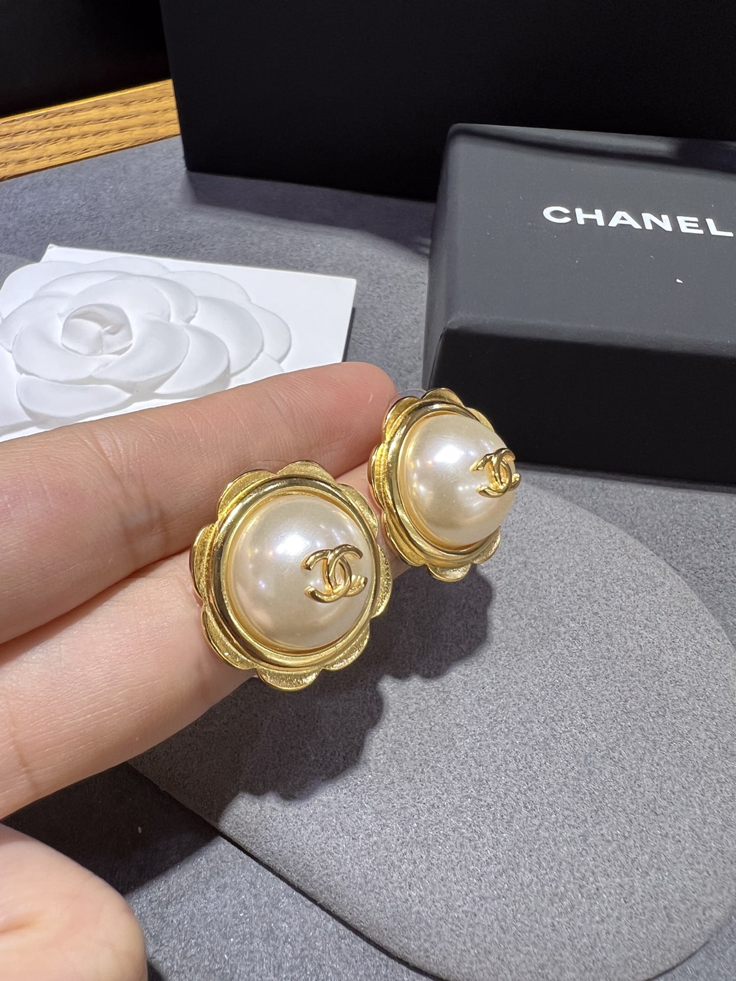 Chanel gold pearl earrings