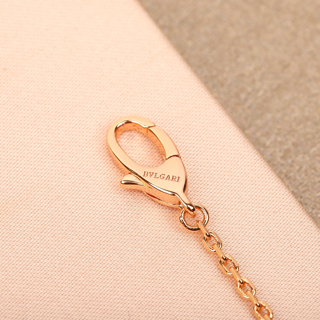 18K rose gold necklace