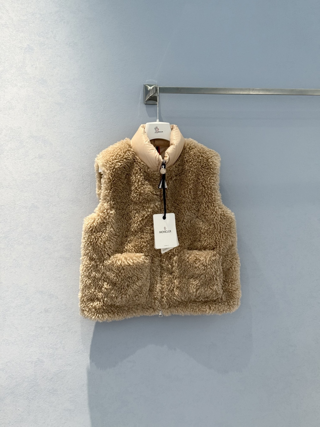 MONCLER Planeze sleeveles jacket