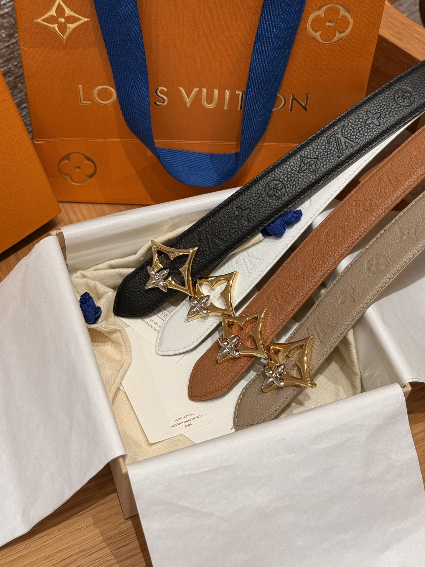 New women's double-sided belt