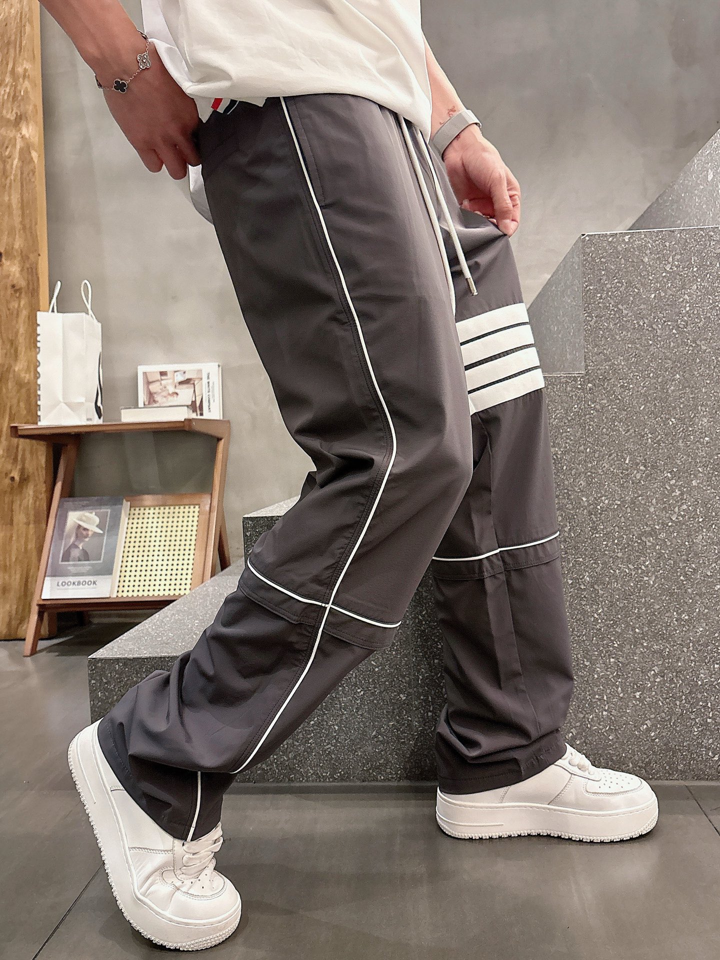 Thom Browne Casual Pants