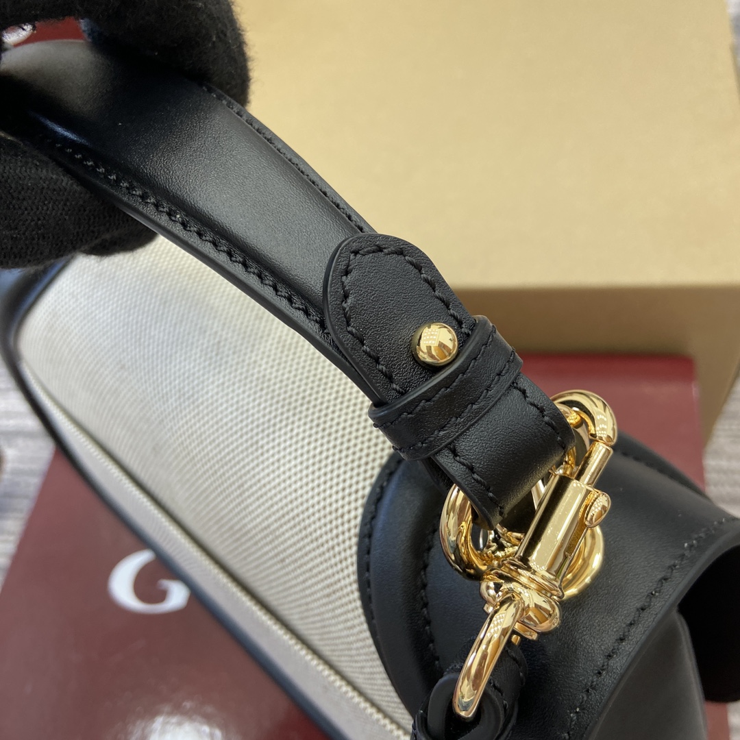 Gucci Blondie top handle bag