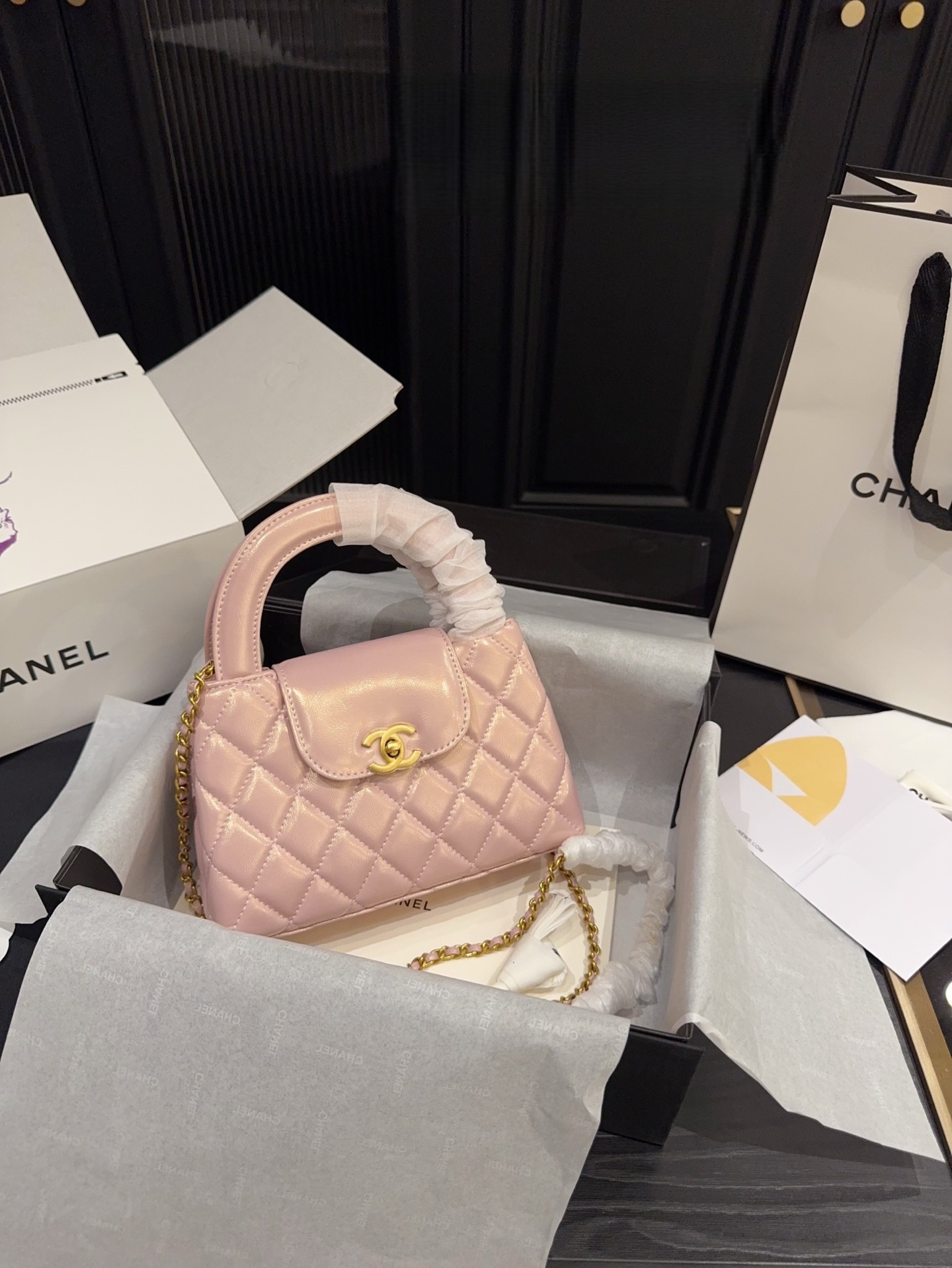 CHANEL 24P Kelly Top Handle Bag
