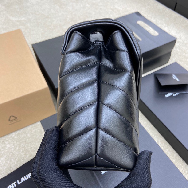 YSL Loulou Medium Long Envelope Crossbody Bag-Black