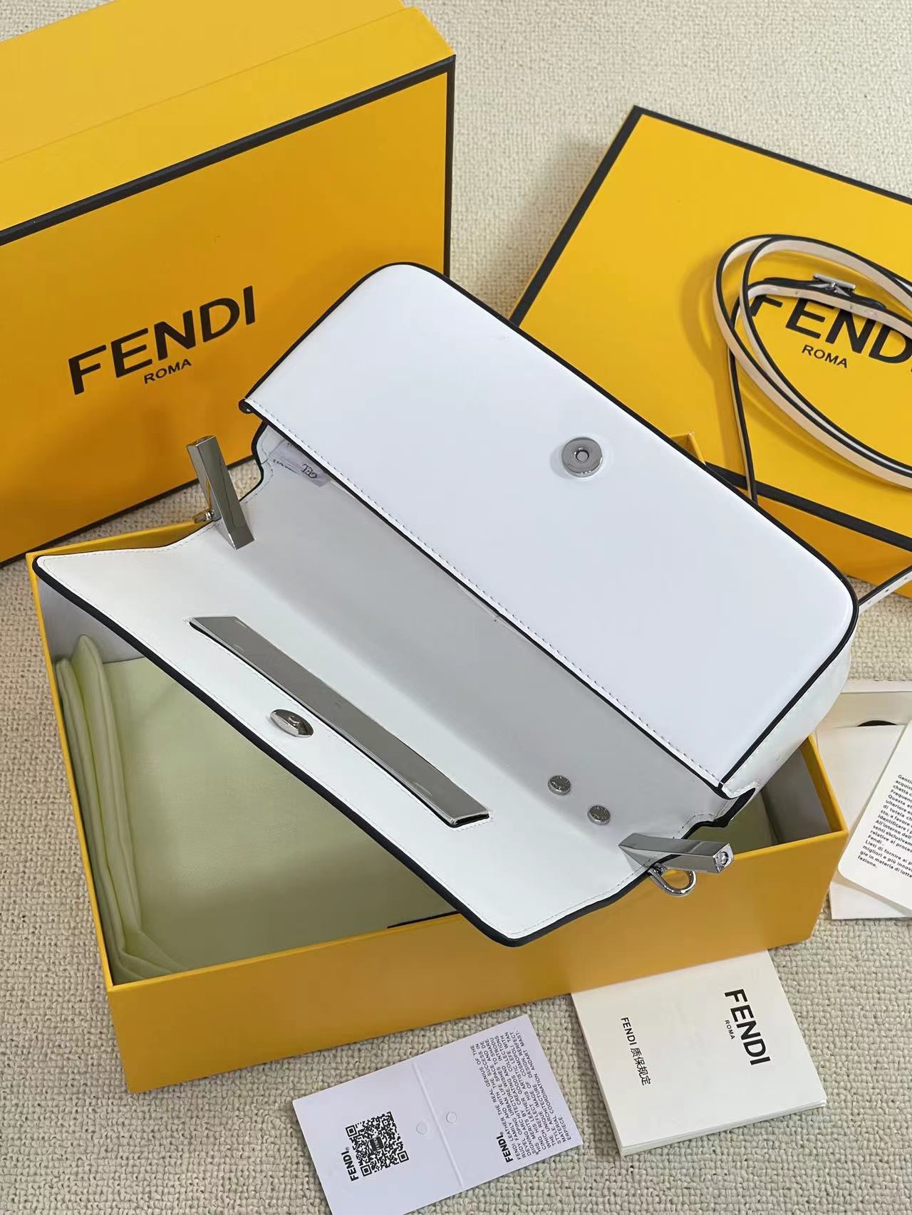 FENDI-First Sight clutch-White