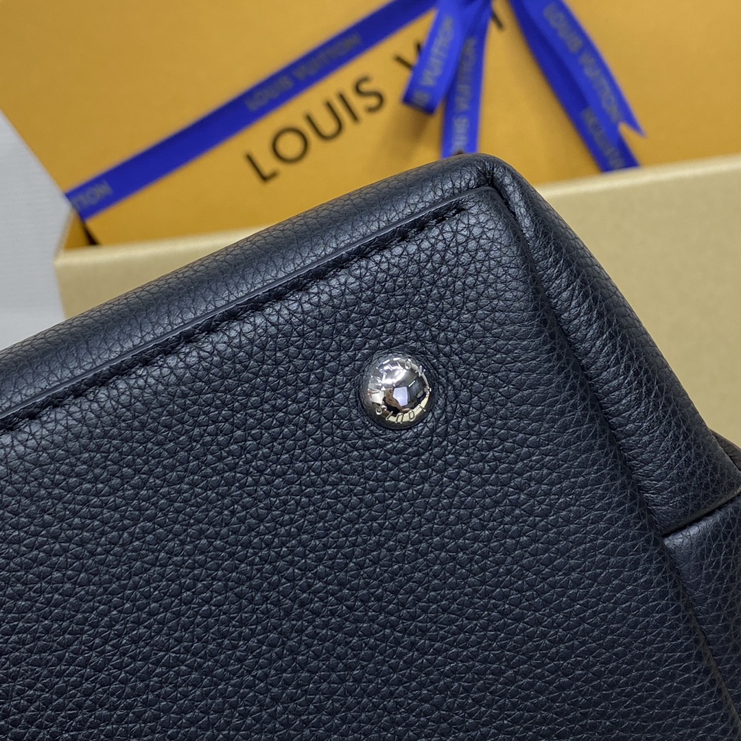 Louis Vuitton Lockme Ever MM M51395