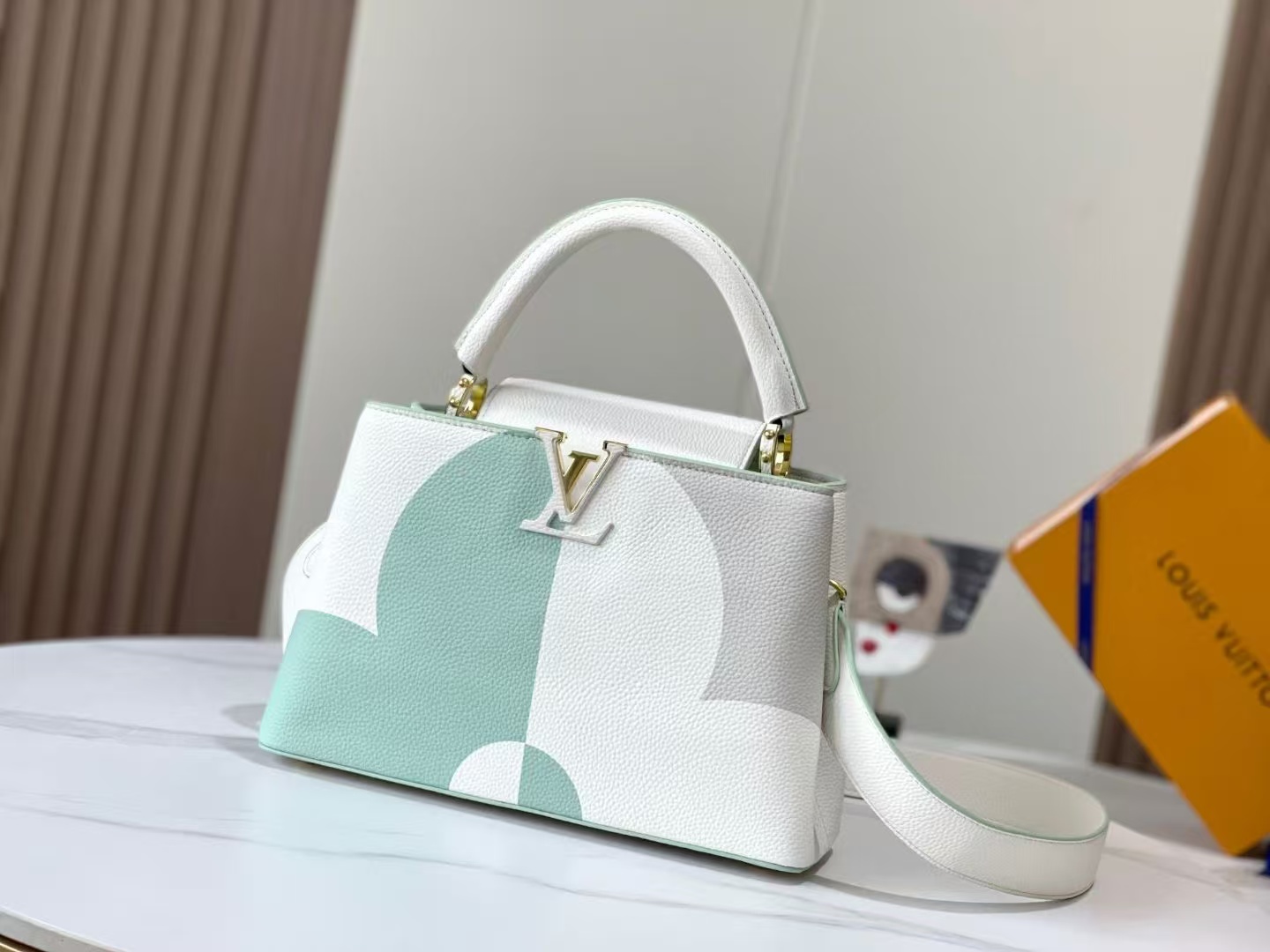 LV-Capucines-Flower-green