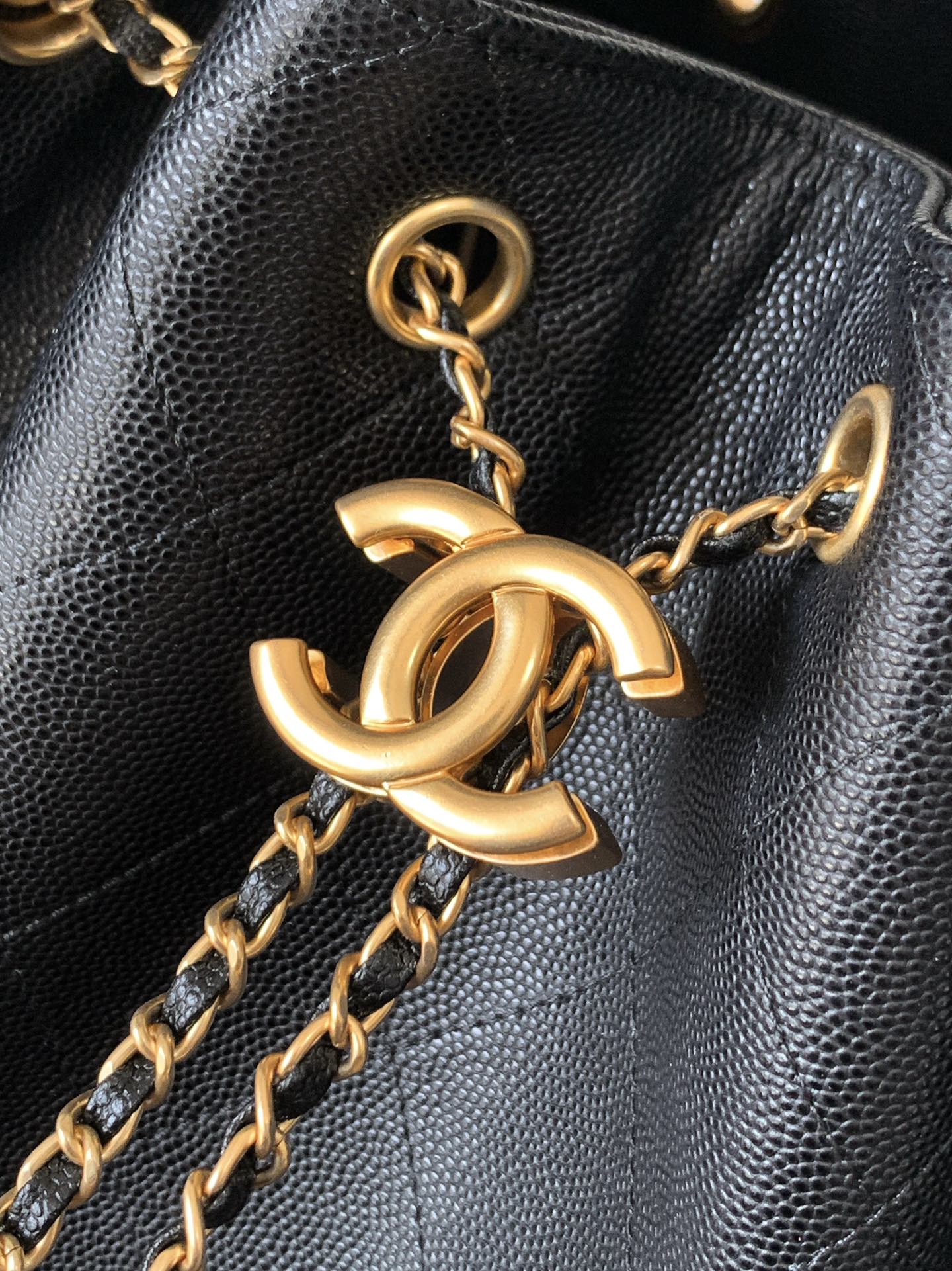 CHANEL 25A Bucket drawstring bag
