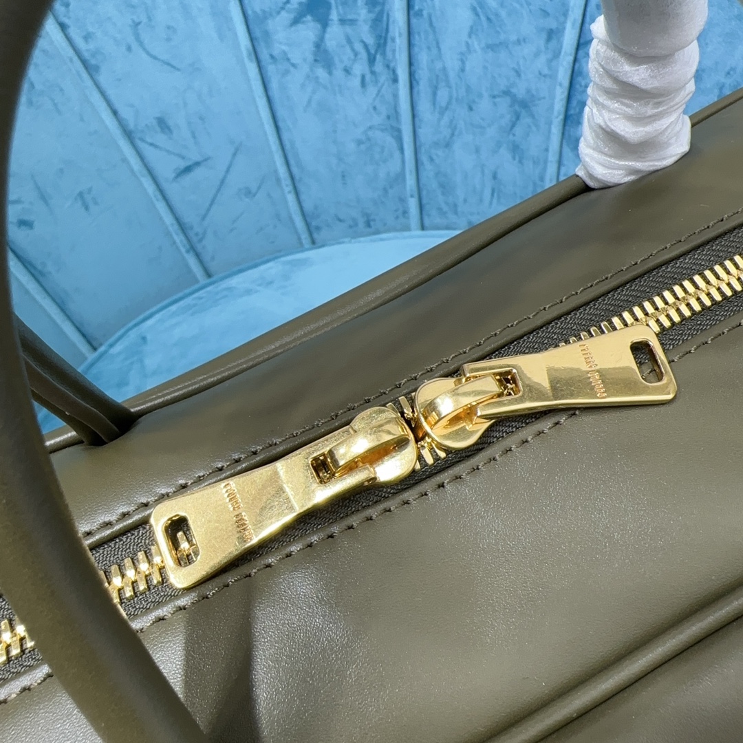 Miu Miu-Leather Beau bag-Olive green