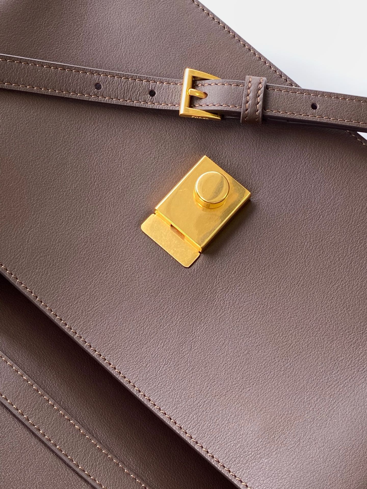 Prada-Soft Grain Calfskin | Model: 1BN023