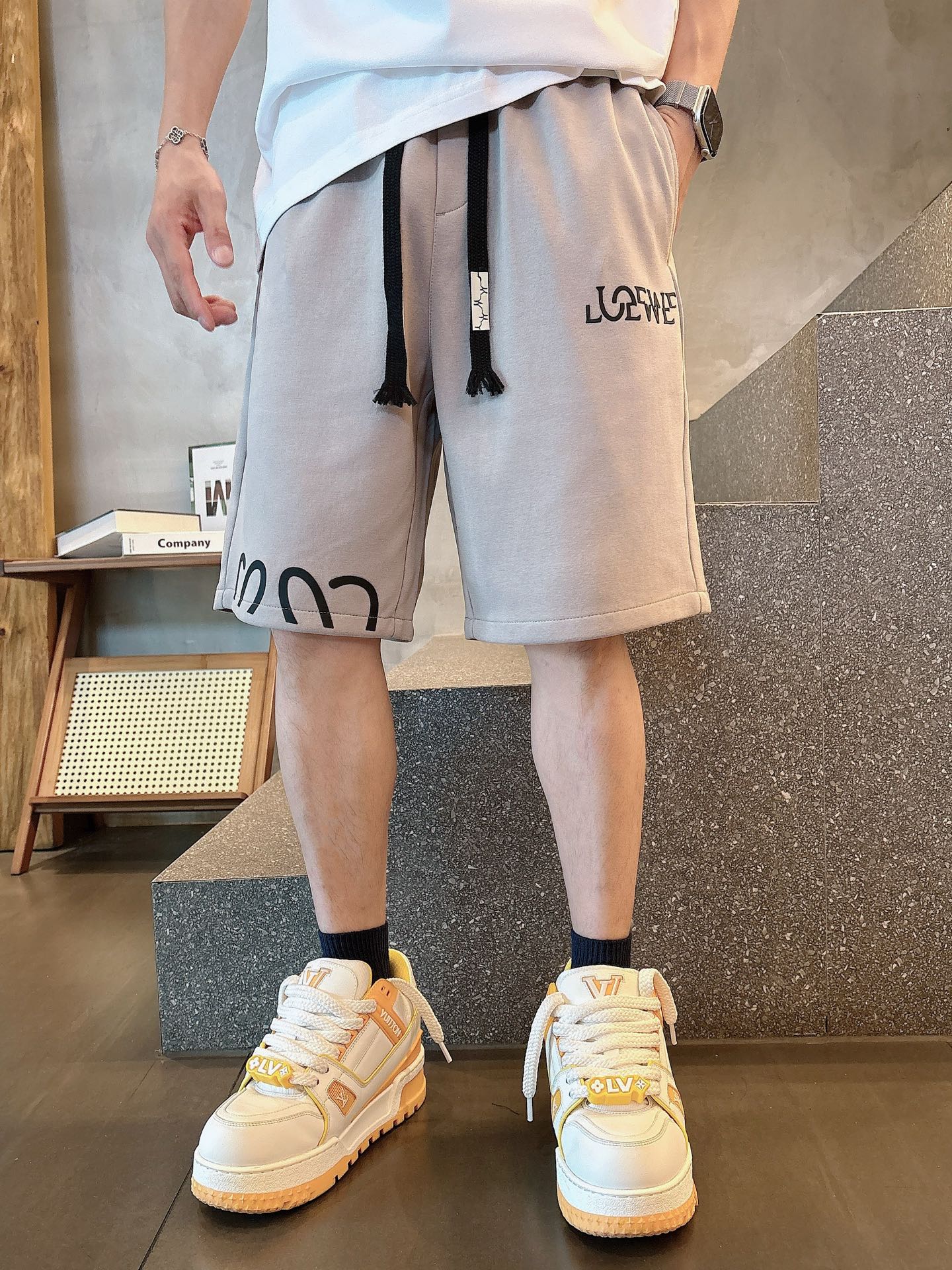 Loewe 2025 summer men’s casual shorts