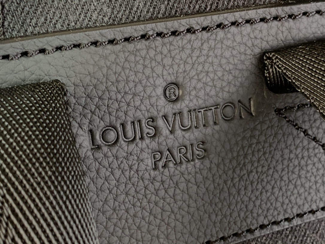 LV M14135 Montsouris Backpack