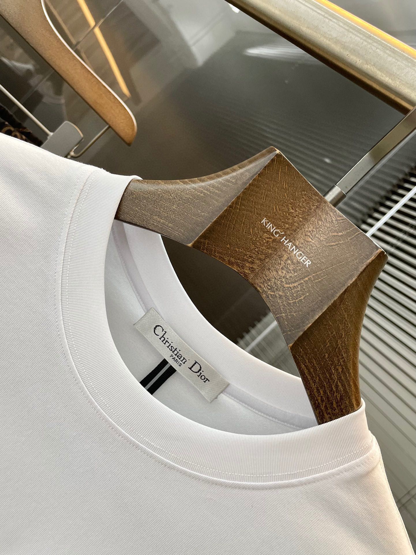 Dior- new short sleeves for spring/summer-white