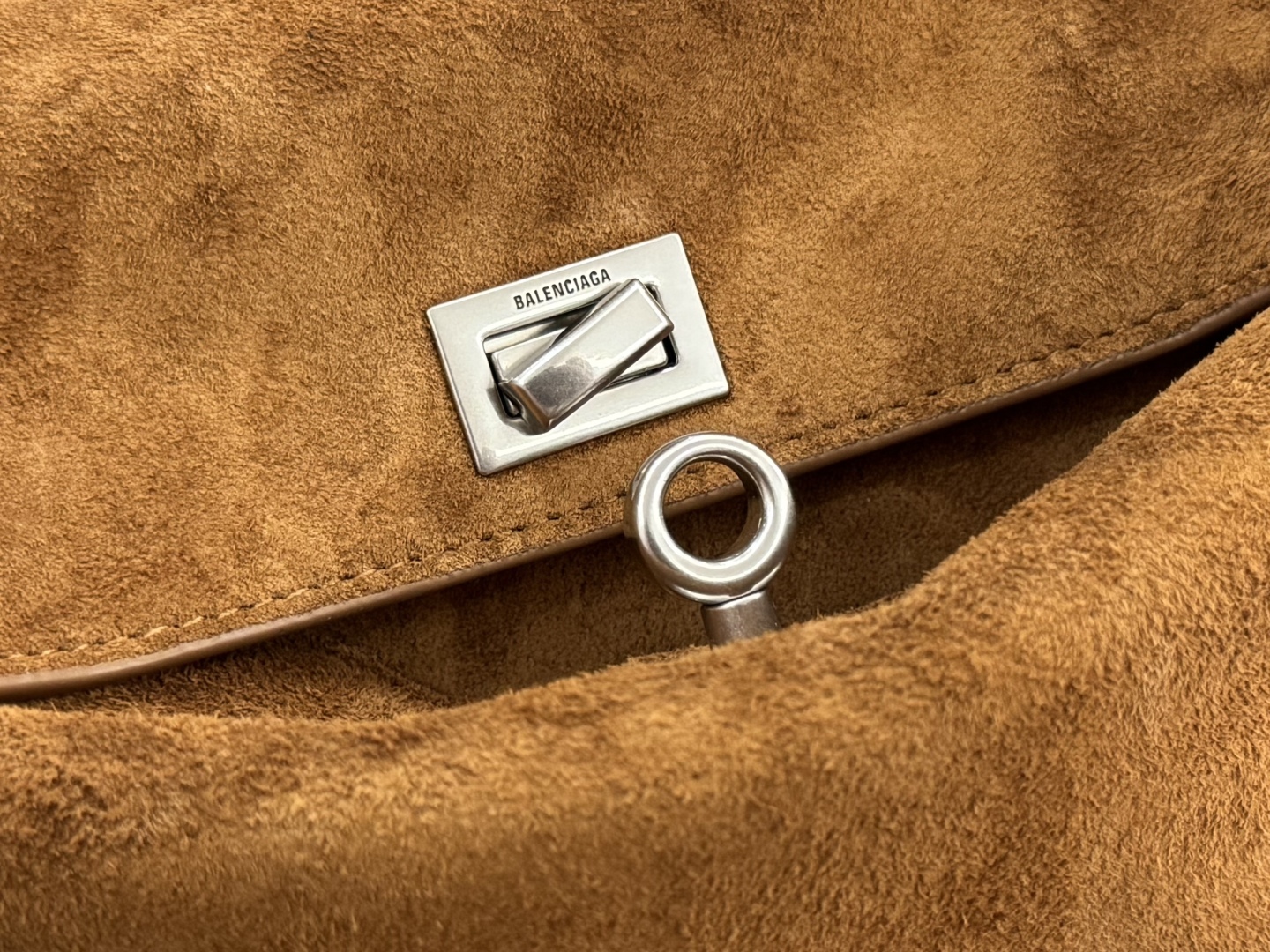 Balenciaga Rodeo Bag – Medium Brown Suede