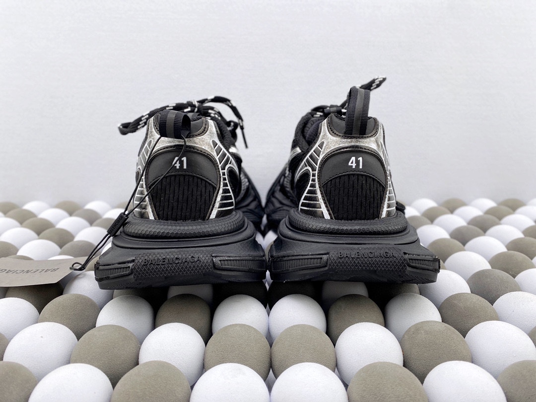 Balenciaga 3XL Distressed Retro Dad Sneakers in Black/Silver